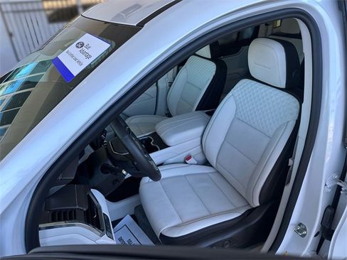 Used 2025 GMC Acadia Denali w/ LPO, Floor Liner Package image 12