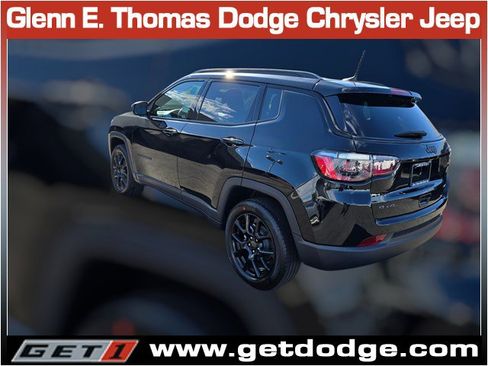 New 2026 Jeep Compass Latitude image 4