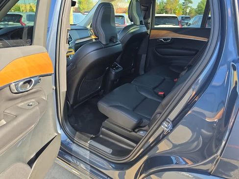 Used 2023 Volvo XC90 B6 Plus AWD/4WD image 26