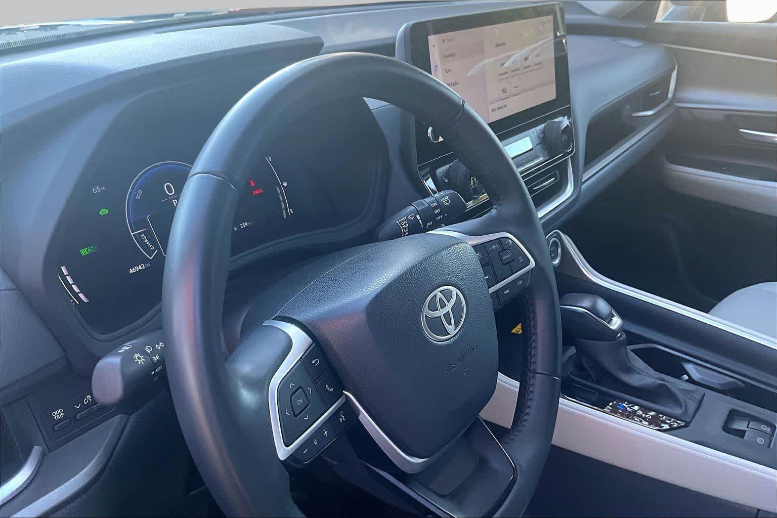Used 2025 Toyota Grand Highlander AWD Hybrid image 18