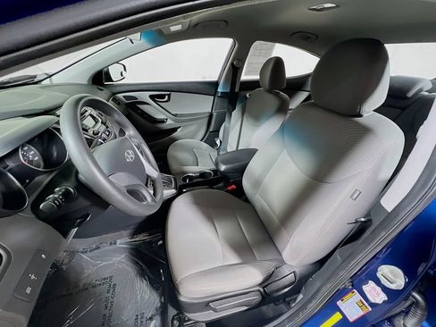 Used 2016 Hyundai Elantra SE FWD image 17