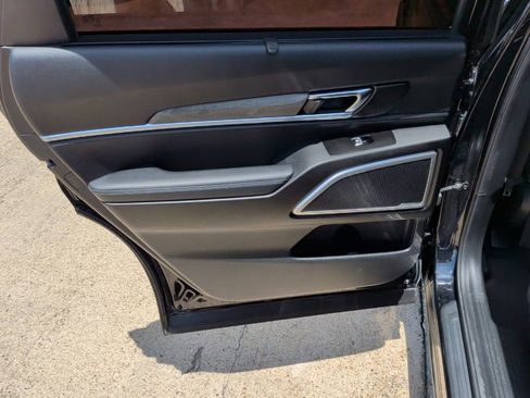 Used 2021 Kia Telluride EX w/ EX Premium Package FWD image 35