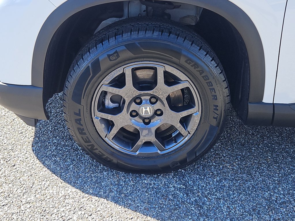 Certified 2024 Honda Pilot TrailSport image 7