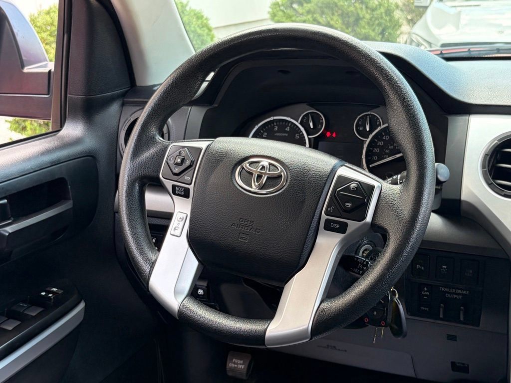 Used 2017 Toyota Tundra SR5 w/ TRD Off Road Package AWD/4WD image 21