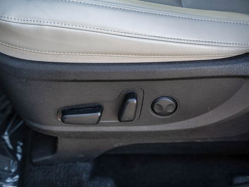 Used 2022 Kia Telluride S image 22