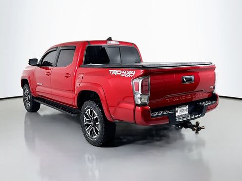 Used 2022 Toyota Tacoma TRD Sport w/ TRD Premium Sport Package AWD/4WD image 7
