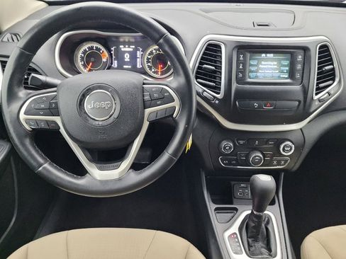 Used 2016 Jeep Cherokee Latitude w/ Safety/Convenience Group image 22