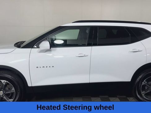 Used 2025 Chevrolet Blazer LT w/ Convenience Package FWD image 8