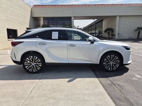 Used 2025 Lexus RX 350 w/ Convenience Package AWD/4WD image 4