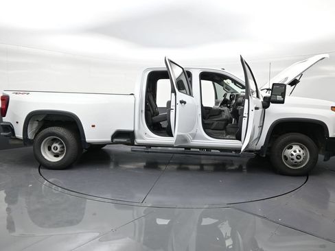 Used 2024 Chevrolet Silverado 3500 W/T AWD/4WD image 26