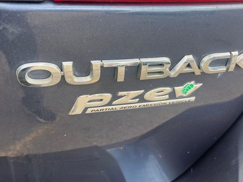 Used 2017 Subaru Outback 2.5i Premium AWD/4WD image 13