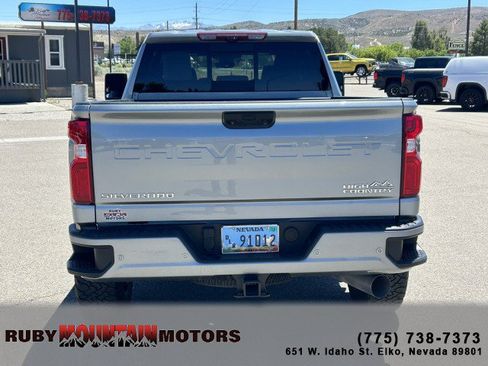 Used 2024 Chevrolet Silverado 3500 High Country w/ High Country Premium Package AWD/4WD image 6