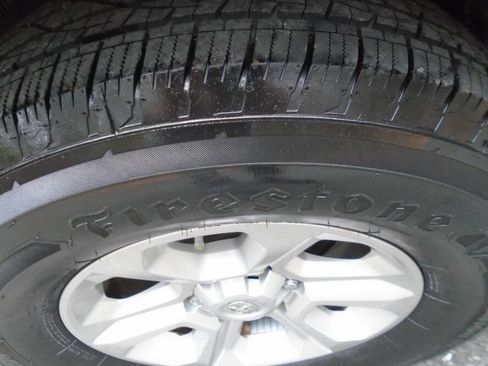 Used 2018 Toyota 4Runner SR5 4x2 4dr SUV image 34