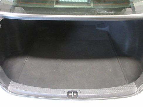 Used 2021 Toyota Corolla LE FWD image 26