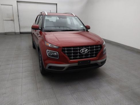 Used 2025 Hyundai Venue SEL FWD image 14
