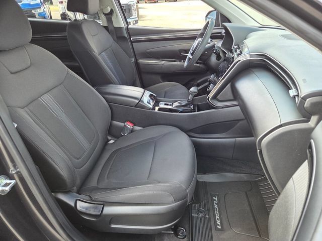 Used 2023 Hyundai Tucson SEL w/ Winter Package FWD image 14
