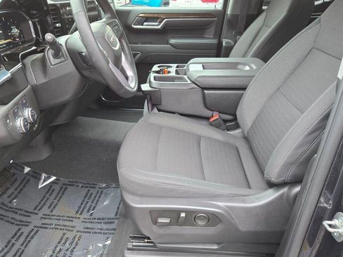 Used 2025 GMC Sierra 1500 Elevation image 19
