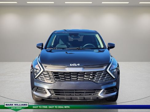 Used 2023 Kia Sportage LX AWD/4WD image 9