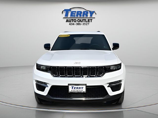 Used 2025 Jeep Grand Cherokee Limited AWD/4WD image 3