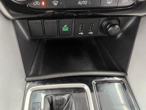 Used 2018 Mitsubishi Eclipse Cross LE AWD/4WD image 28
