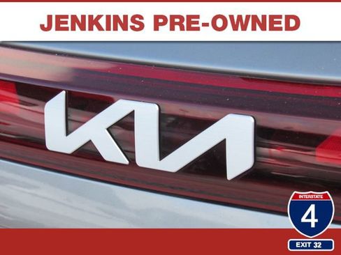 Used 2024 Kia Seltos S FWD image 13