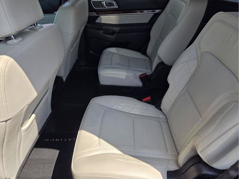 Used 2016 Ford Explorer Platinum AWD/4WD image 28