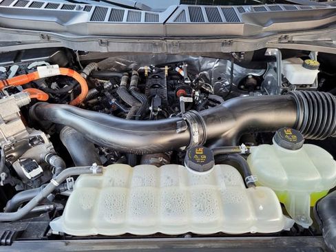 Used 2024 Ford F150 XLT w/ Mobile Office Package image 20