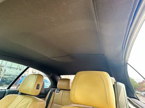 Used 2011 BMW M3 Convertible RWD image 11