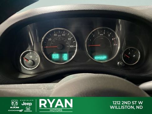 Used 2015 Jeep Wrangler Unlimited Rubicon w/ Max Tow Package AWD/4WD image 23