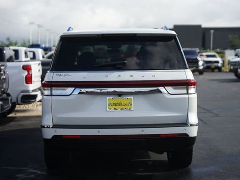 Used 2024 Lincoln Navigator L Reserve AWD/4WD image 7