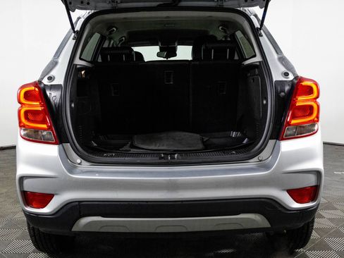 Used 2021 Chevrolet Trax LT image 35