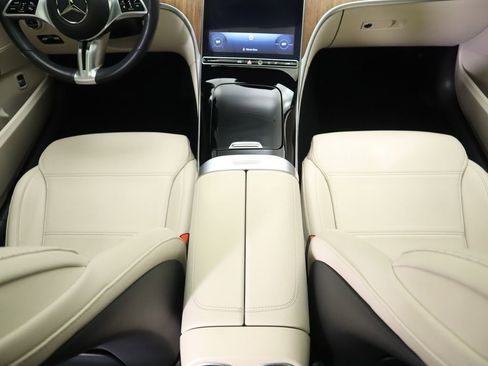 Used 2022 Mercedes-Benz C 300 4MATIC Sedan image 16