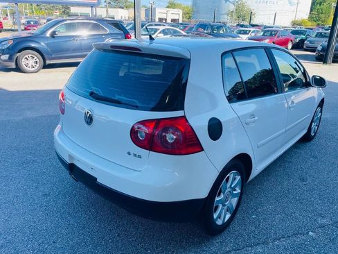 Used 2009 Volkswagen Rabbit S image 8