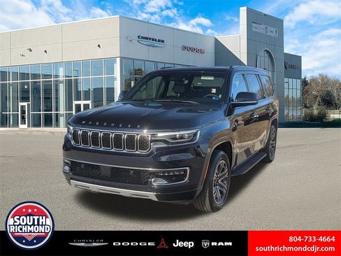 Used 2025 Jeep Wagoneer Series II image 1