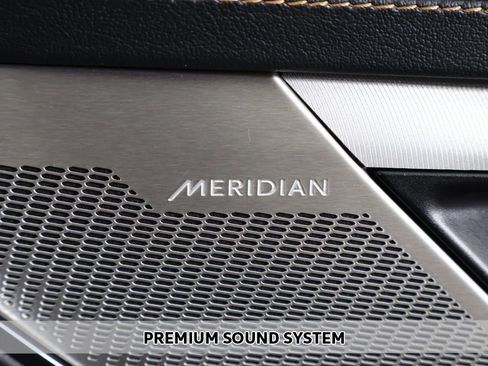 Used 2024 Jaguar XF R-Dynamic SE image 5