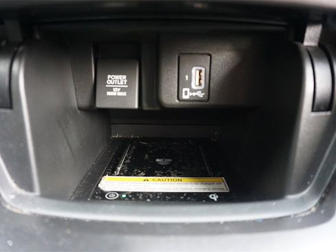 Used 2018 Honda Accord Touring image 14