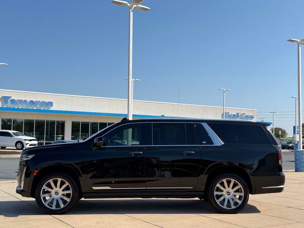 Used 2023 Cadillac Escalade ESV Premium Luxury Platinum AWD/4WD image 8