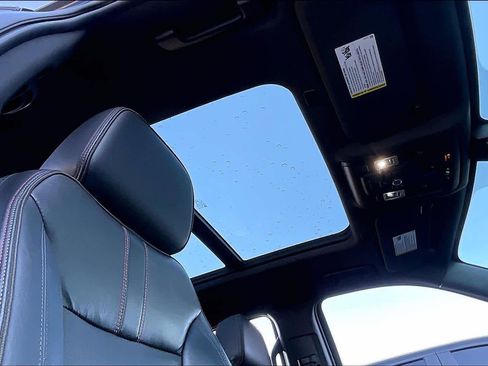 Used 2021 Chevrolet Tahoe RST w/ Luxury Package image 14