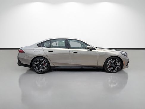New 2027 BMW 530i w/ M Sport Package RWD image 2