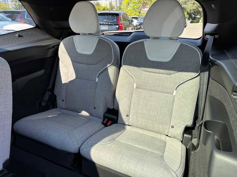 New 2025 Volvo EX90 Ultra w/ Protection Package Premier image 17