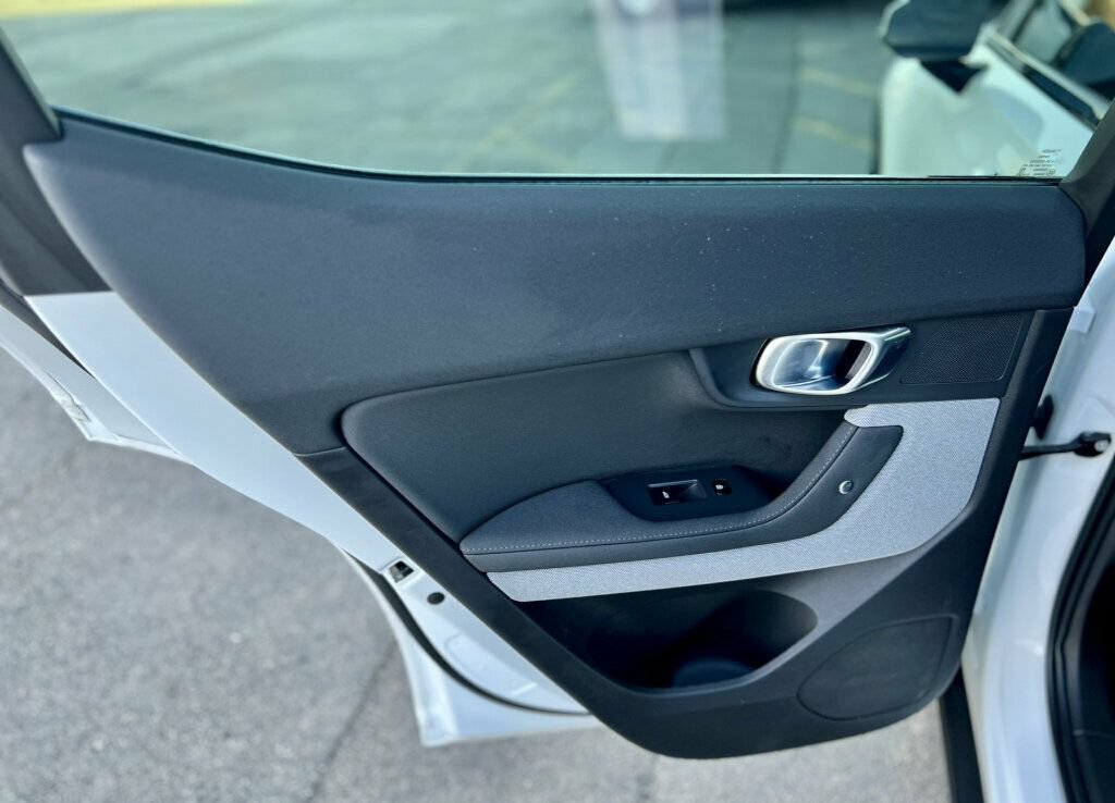 Used 2022 Polestar Polestar 2 w/ Pilot Package AWD/4WD image 13