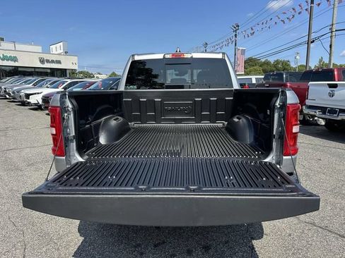Used 2025 RAM 1500 Big Horn AWD/4WD image 7