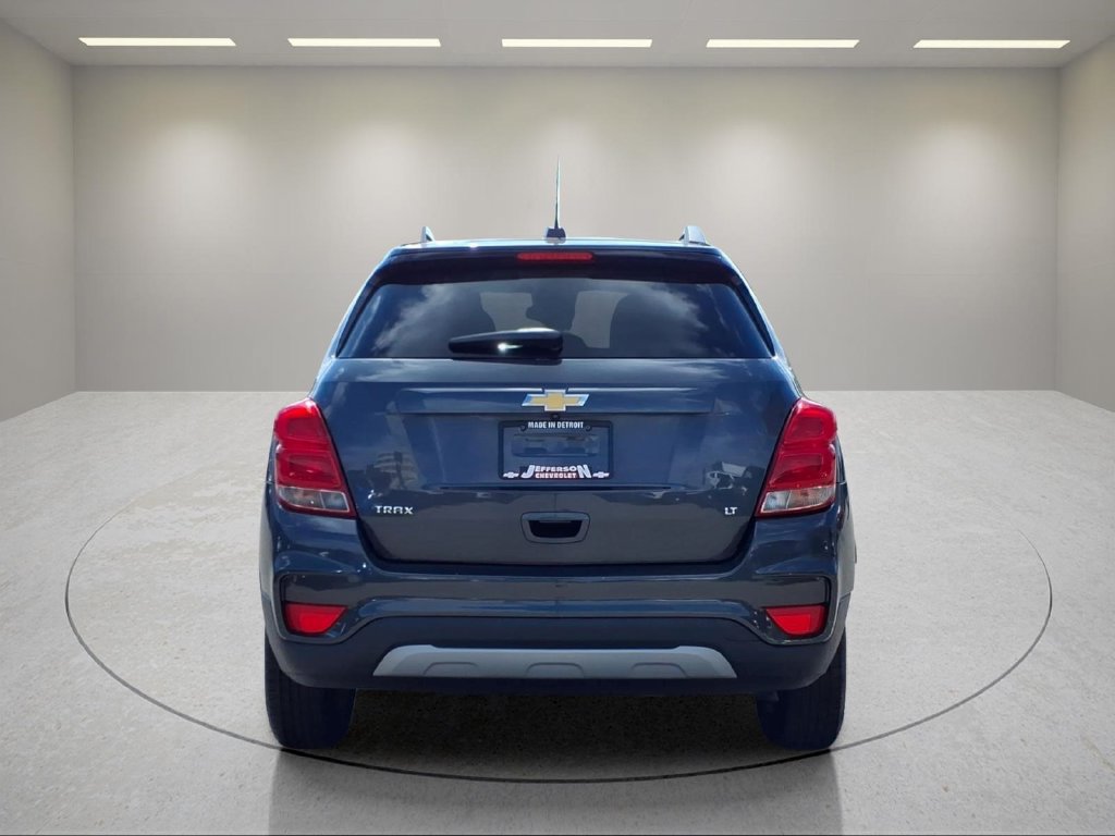 Used 2017 Chevrolet Trax LT w/ LT Convenience Package FWD image 5