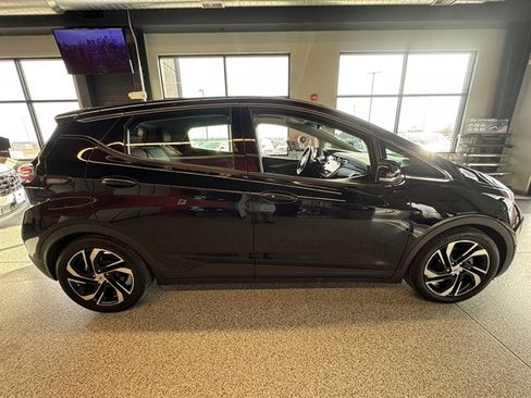 Used 2022 Chevrolet Bolt LT image 6