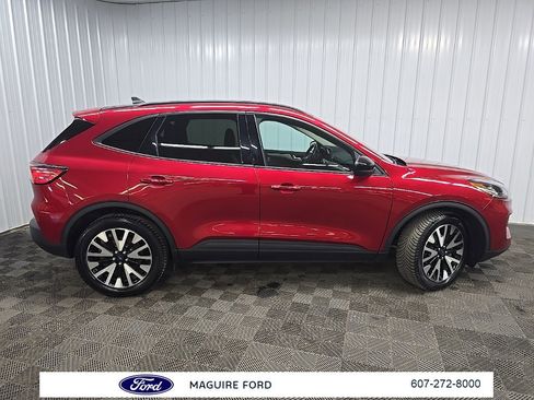 Used 2020 Ford Escape SE Sport image 2