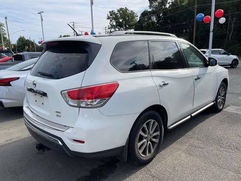Used 2015 Nissan Pathfinder SV FWD image 7