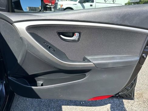Used 2016 Hyundai Elantra GT FWD image 7
