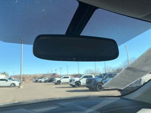 Used 2019 Nissan Pathfinder SL image 22