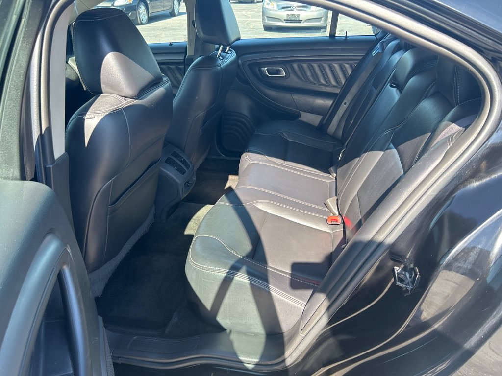 Used 2012 Ford Taurus SEL FWD image 10