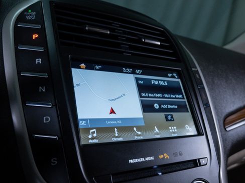 Used 2019 Lincoln MKC Select w/ Select Plus Package image 25